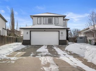 112 Lakeland Point E, Beaumont, AB T4X 0B4