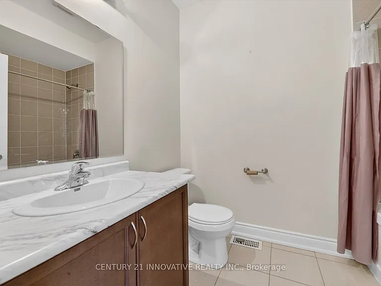 1815 Fairport Rd #1 — Photo 12