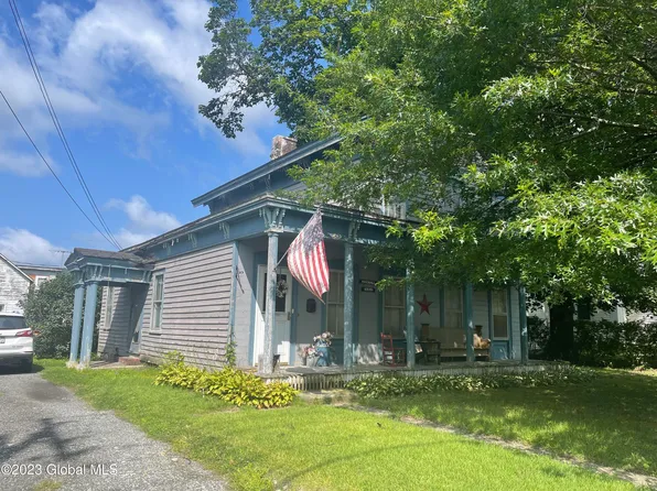 117 Church Street, Hoosick Falls, NY 12090