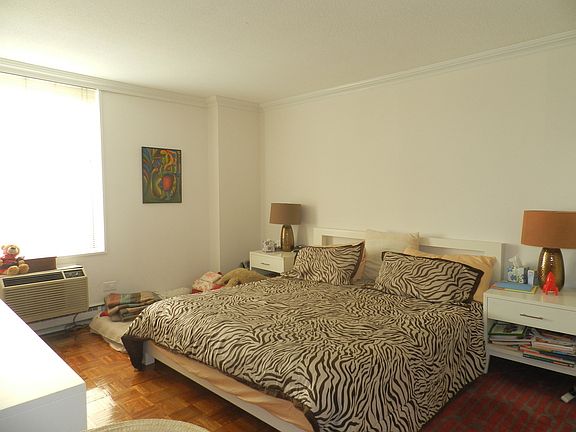 3rd image of 1641 3rd Ave APT 25A