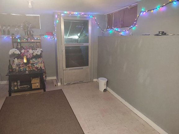 3rd image of 1508 Avenue E