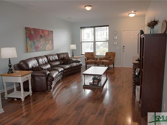 4th image of 432 Lions Den Dr