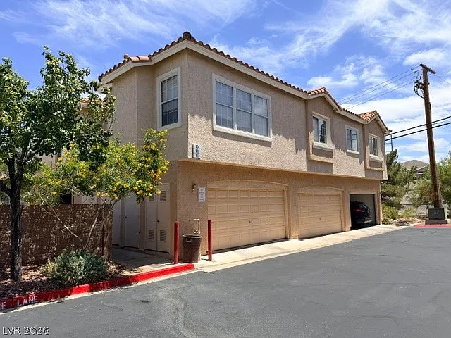 100 Harbor View Dr #0 — Photo 1