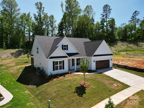 2567 Cornelius Pl NW, Concord, NC 28027