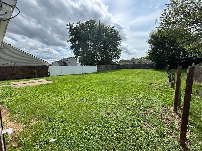 3 bed, 1.5 bath, 1344 sqft, $1,625 — Photo 4