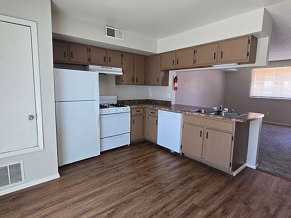 4th image of 2804 La Habra St APT 3