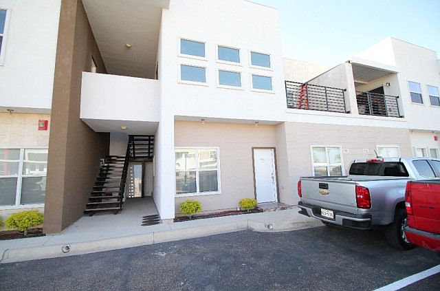 1st image of 4217 Colbath Ave #150A