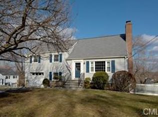 44 Mitchell Pl, Greenwich, CT 06831