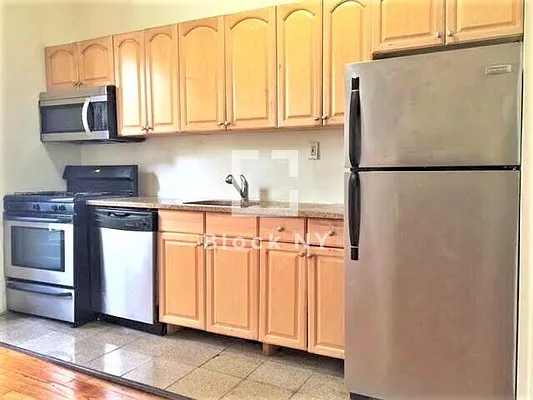 Rented by Block Holdings LLC | media 22