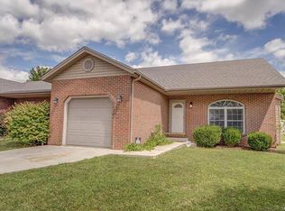 2264 Calgary Dr, Shiloh, IL 62221