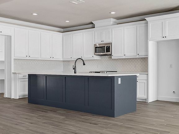 3rd image of 4143 Golden Eagle Dr
