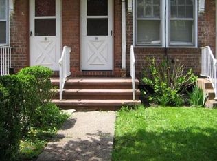 79 Alanson Rd, Bridgeport, CT 06607