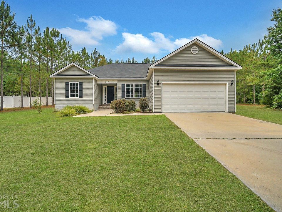 1st image of 117 Stillwater Dr