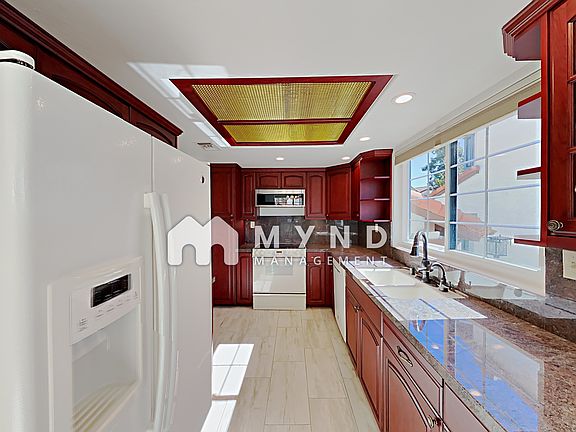 5th image of 7868 Mission Vista Dr