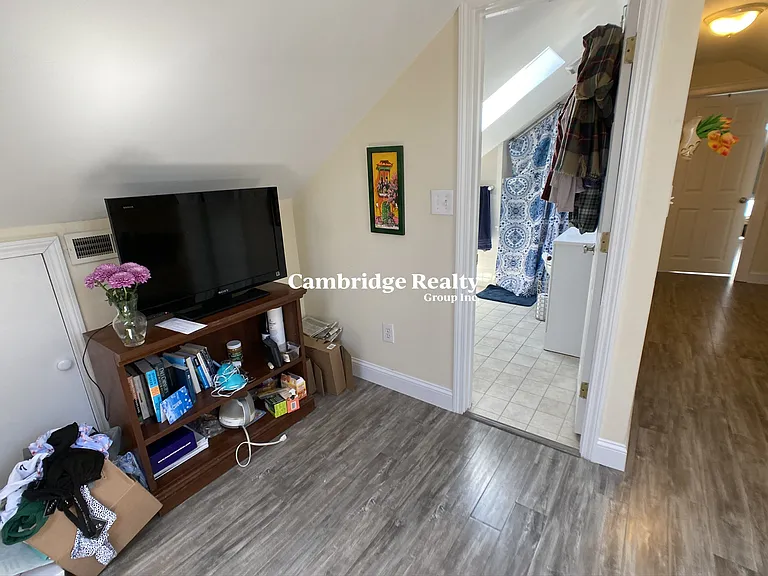 80 Ten Hills Rd #T — Photo 9