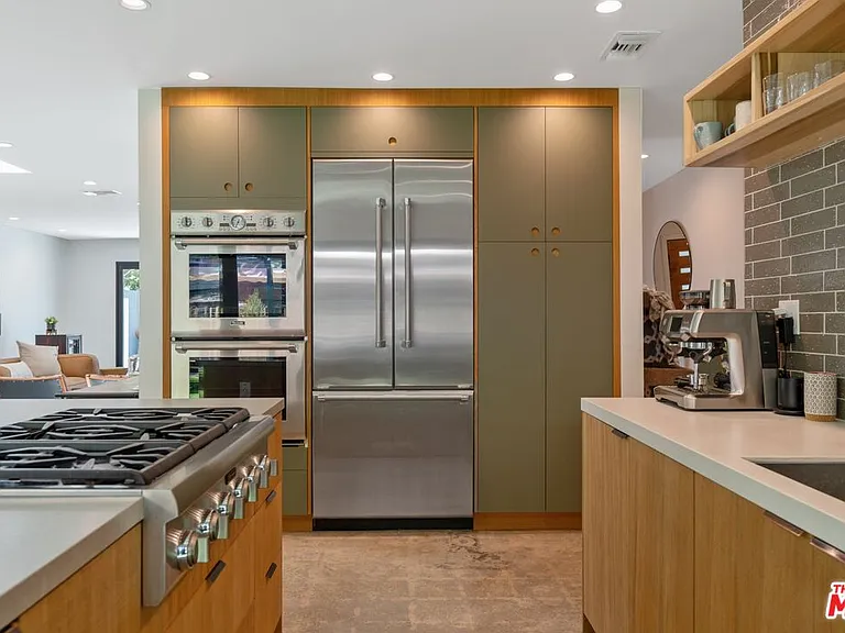 2820 Nichols Canyon Pl — Photo 18
