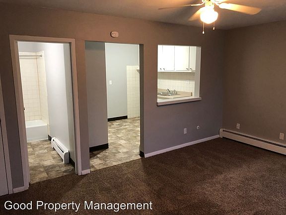 2nd image of 558 27th St APT 28B