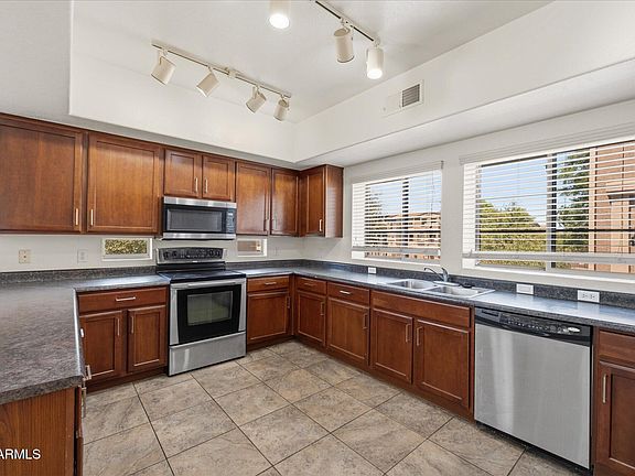 3rd image of 2401 E RIO SALADO Parkway #1068
