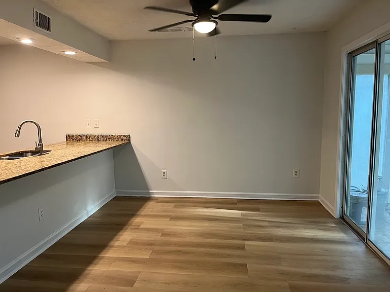 6543 E Windsor Ln — Photo 3