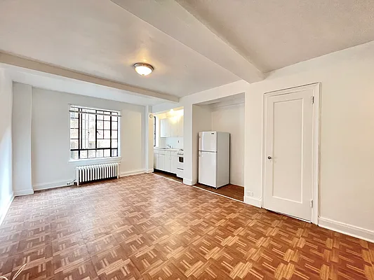 Rented by Nest Seekers International | media 4