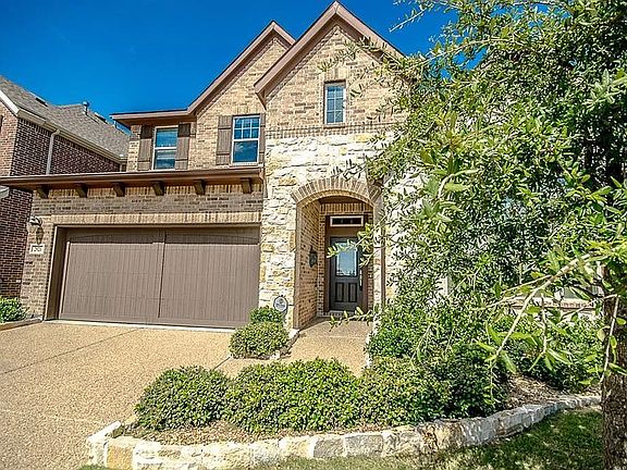 2nd image of 2921 N Umberland Dr