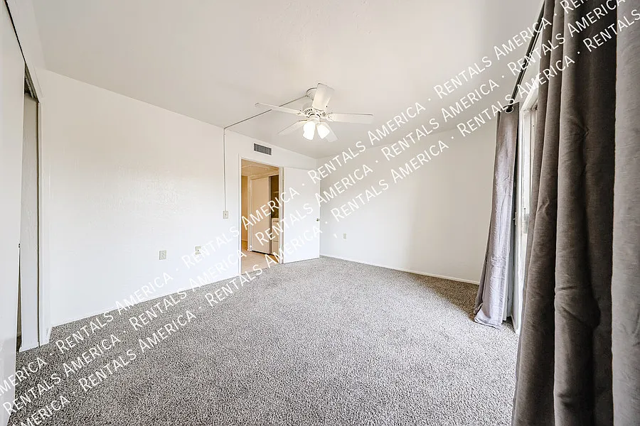 1 bed, 560 sqft, $1,150 — Photo 4