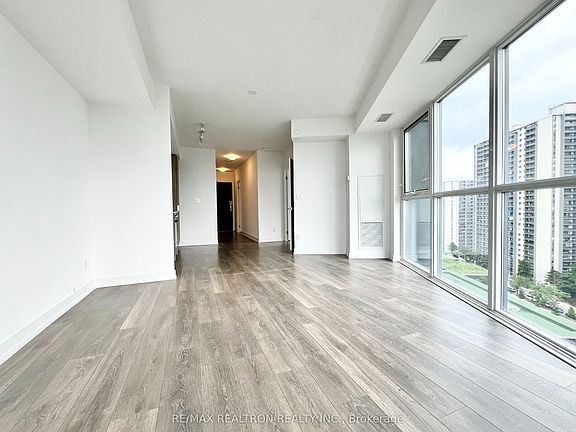 4th image of 159 Wellesley St E #1204
