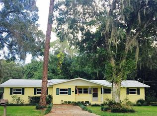 1725 Walker Rd, Lakeland, FL 33810
