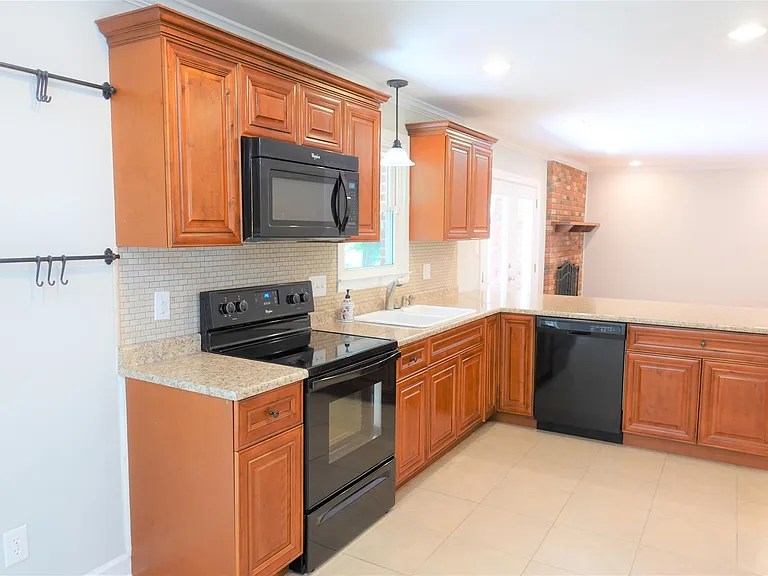 115 Konnarock Cir — Photo 23