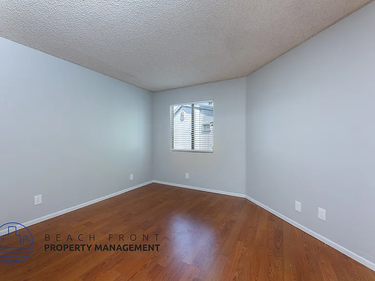 7739 Bradwelll Ave. — Photo 17