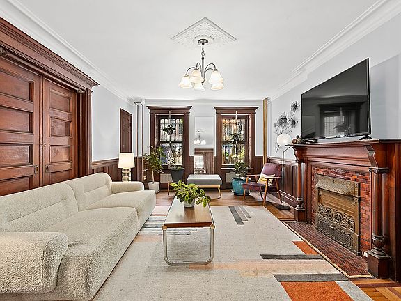 2nd image of 291 Sterling Pl #1