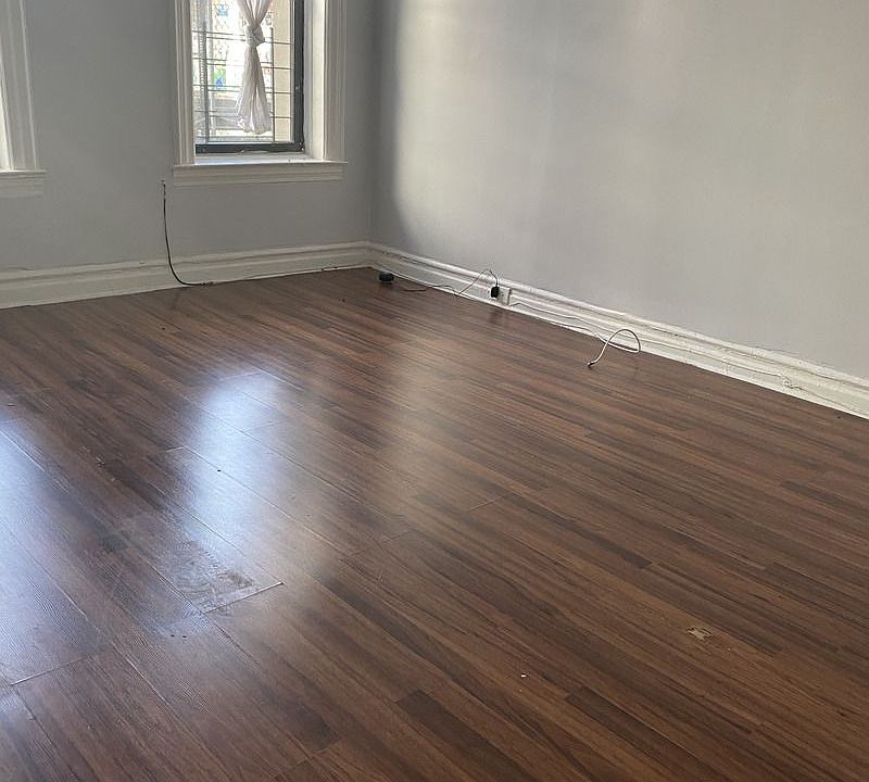 1st image of 215 Sterling St #11