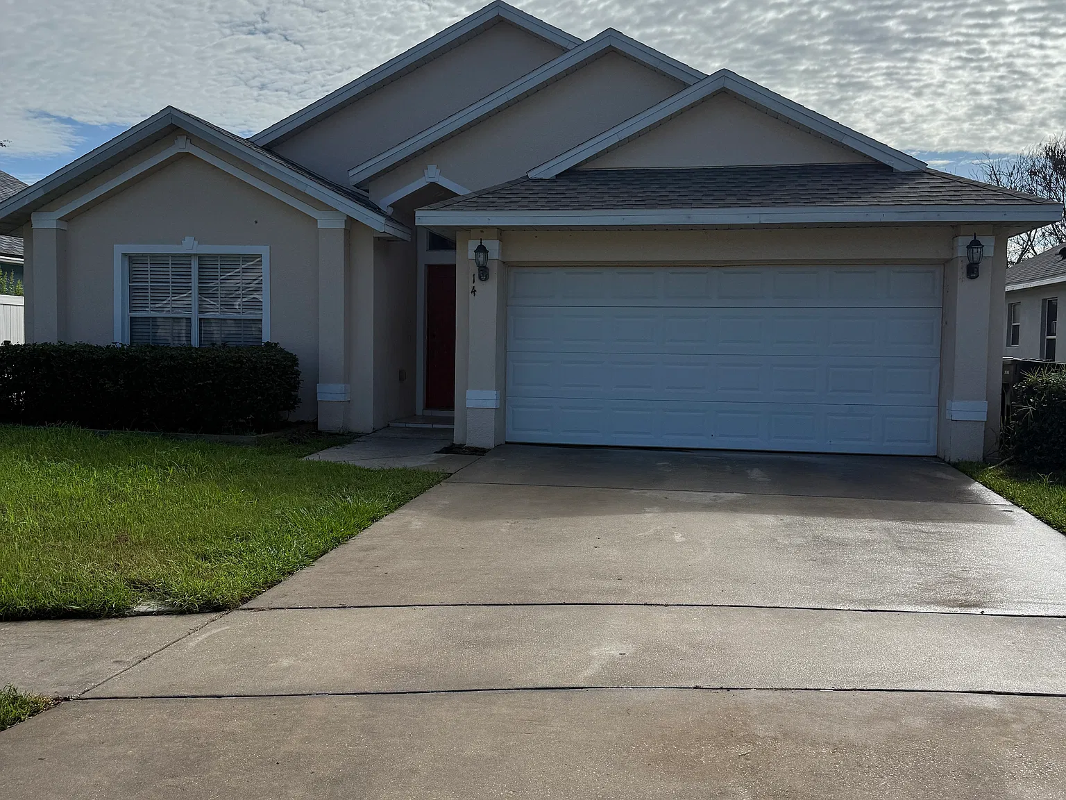 4 bed, 1927 sqft, $2,500 — Photo 1