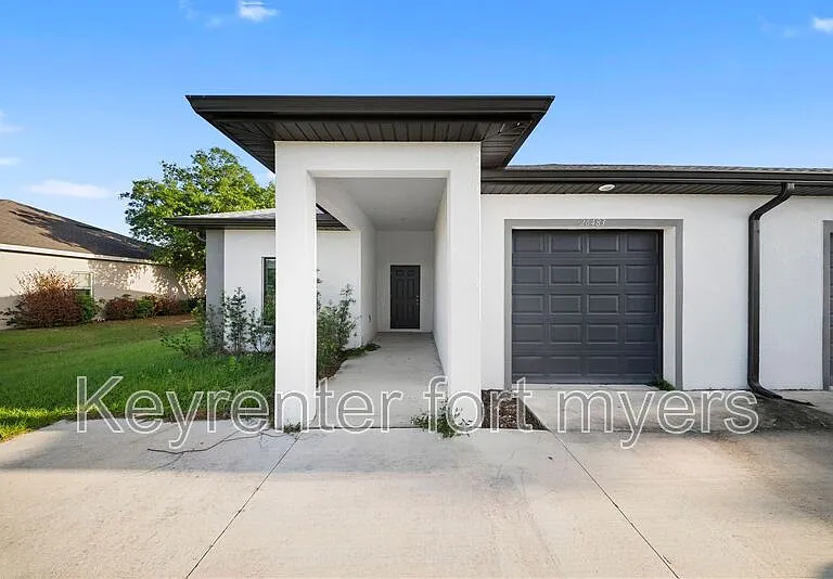 26483 Sandhill Blvd — Photo 2