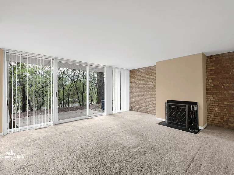 6010 Forest View Rd #1B — Photo 6