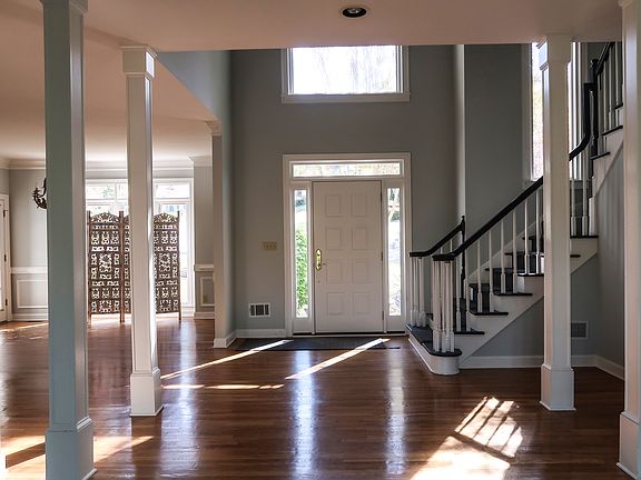 3rd image of 4231 Highborne Dr NE