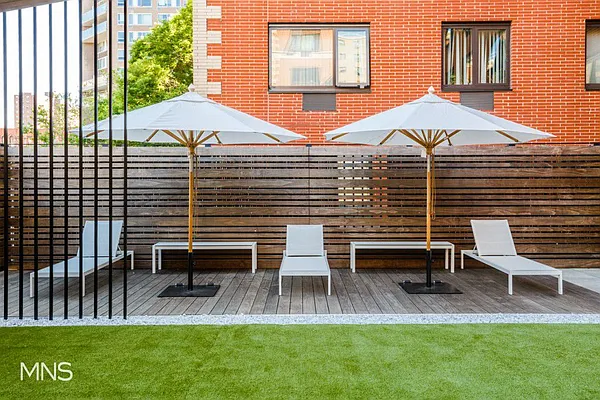 Sold by MNS | media 16