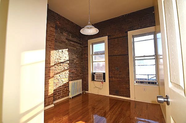1st image of 103 N 7th St #4A