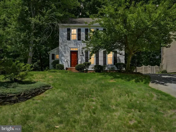 4406 Ridgewood Ct, Dumfries, VA 22025