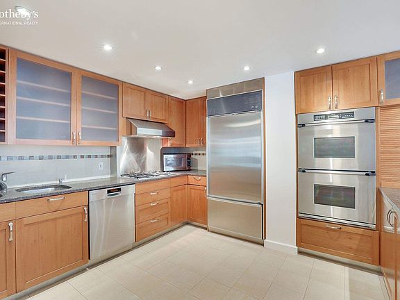 3rd image of 40 E 94th St #3BC