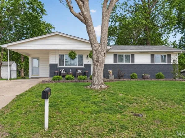 77 Ruth Dr, Saint Charles, MO 63301