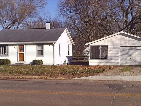 2nd image of 806 S Grace Ave