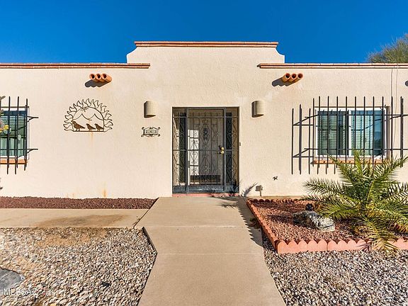 4th image of 263 N Abrego Dr