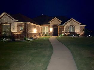 100 Odonna Dr, Waxahachie, TX 75165