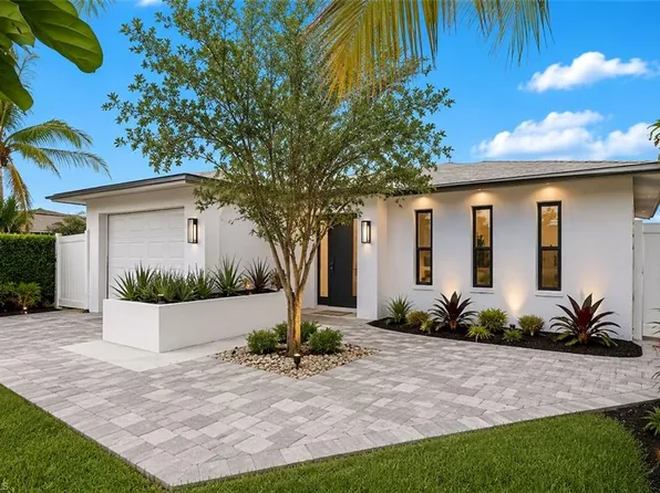 645 101st AVE N, NAPLES, FL 34108