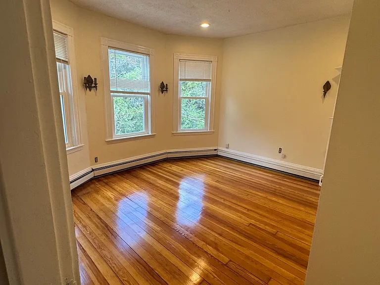 64 Fisher Ave #2B — Photo 7