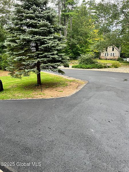 5th image of 29 Zermatt Drive