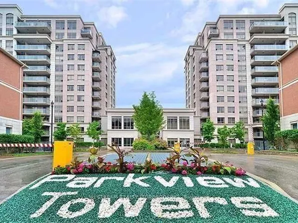 39 Galleria Pkwy #801, Markham, ON L3T 0A6