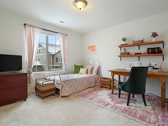 5th image of 5225 Ventura St
