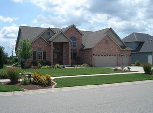 2257 Sweet Briar Ln, Valparaiso, IN 46385
